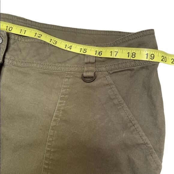 Liz Claiborne Capri Jeans Womens 16 Green Stretch Flat Front Pocket Comfy - Picture 7 of 8